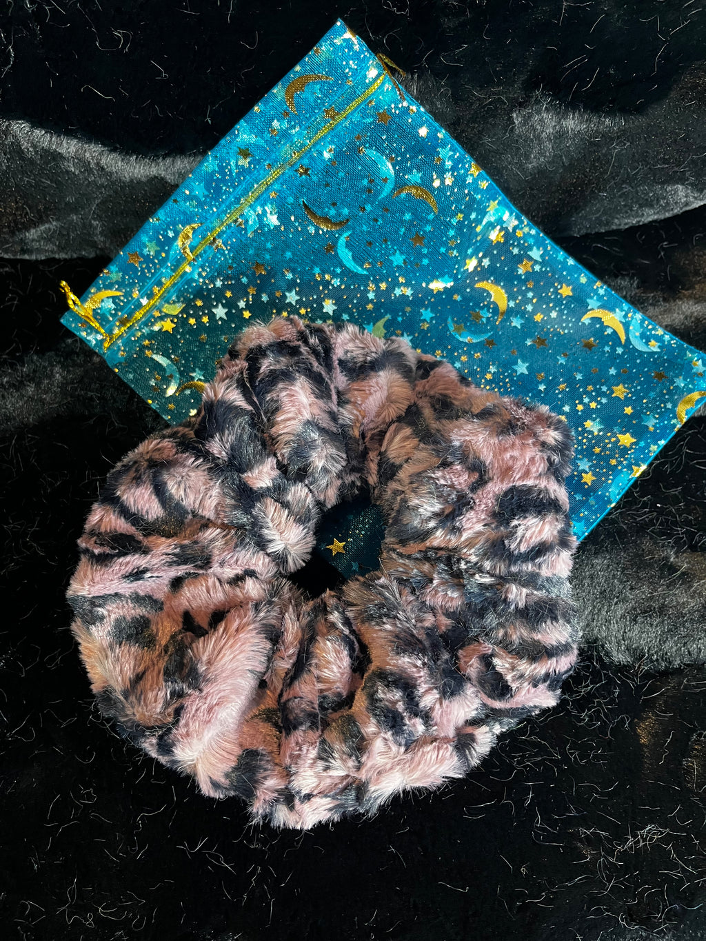 Single Scrunchie