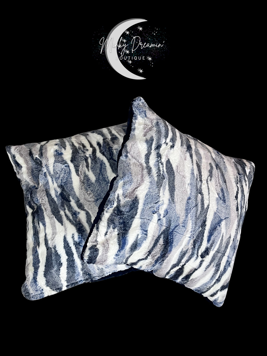 Navy Frosted Himalayan/Navy Hide Zippered Pillowcase with Sweet Dreamz Pillow Insert